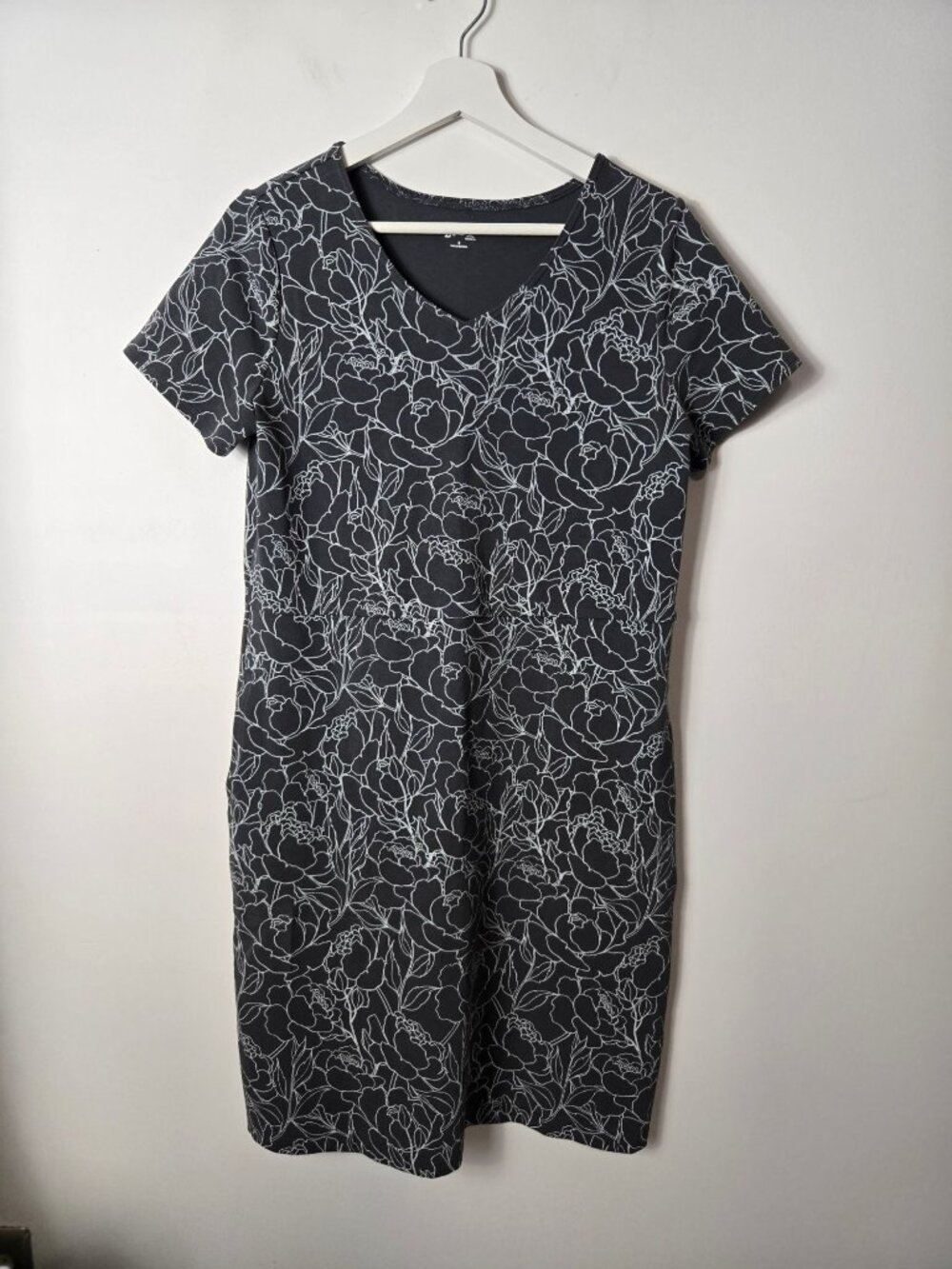 Duluth Trading Women's Size S NoGA Naturale Cotton Short Sleeve Dress Gray Flora